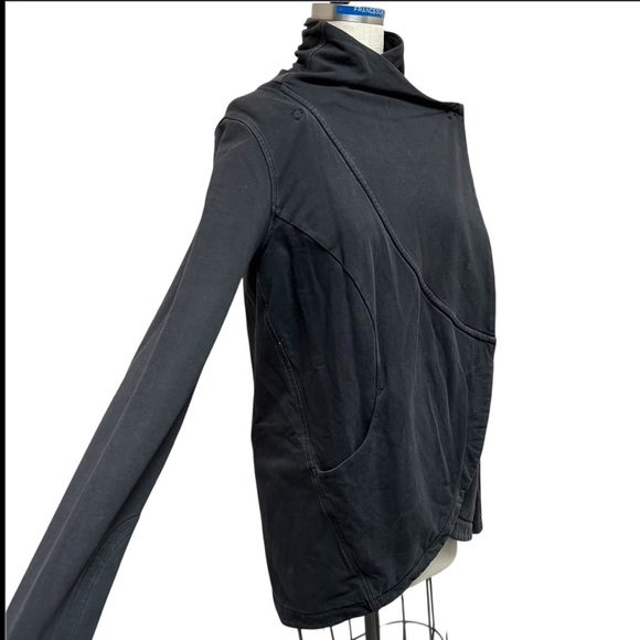 Lululemon That's A Wrap Jacket French Terry Asymmetric Jacket - Picture 4 of 8